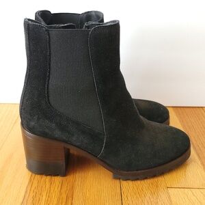 Vaneli Suede Boots size 5